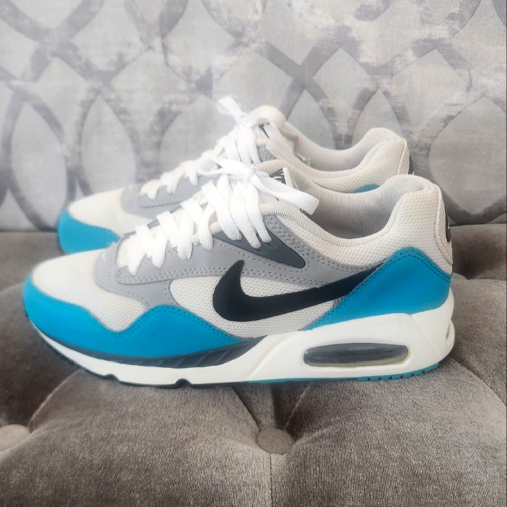 Nike Air Max White and Blue Sneakers
